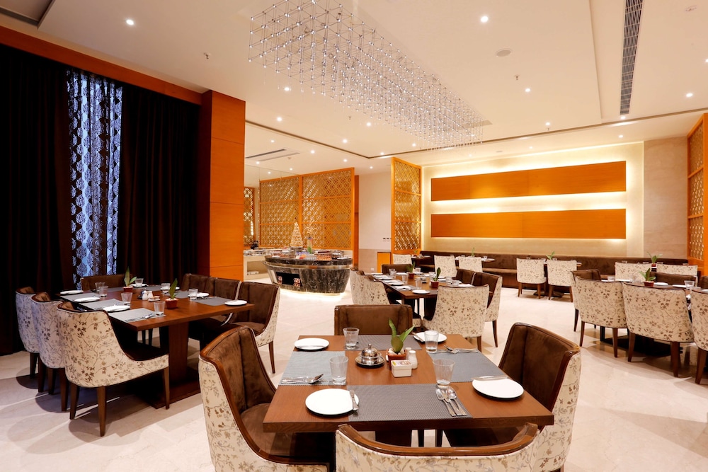Nataraj Sarovar Portico 27/47