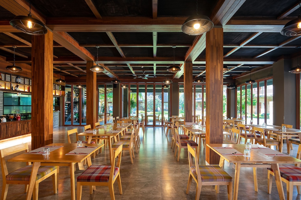 La Isla Pranburi Beach Resort 31/50