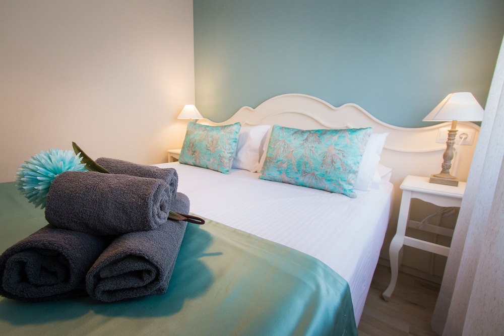 HOLIDAYS2MALAGA SUITES APARTMENTS 36/51