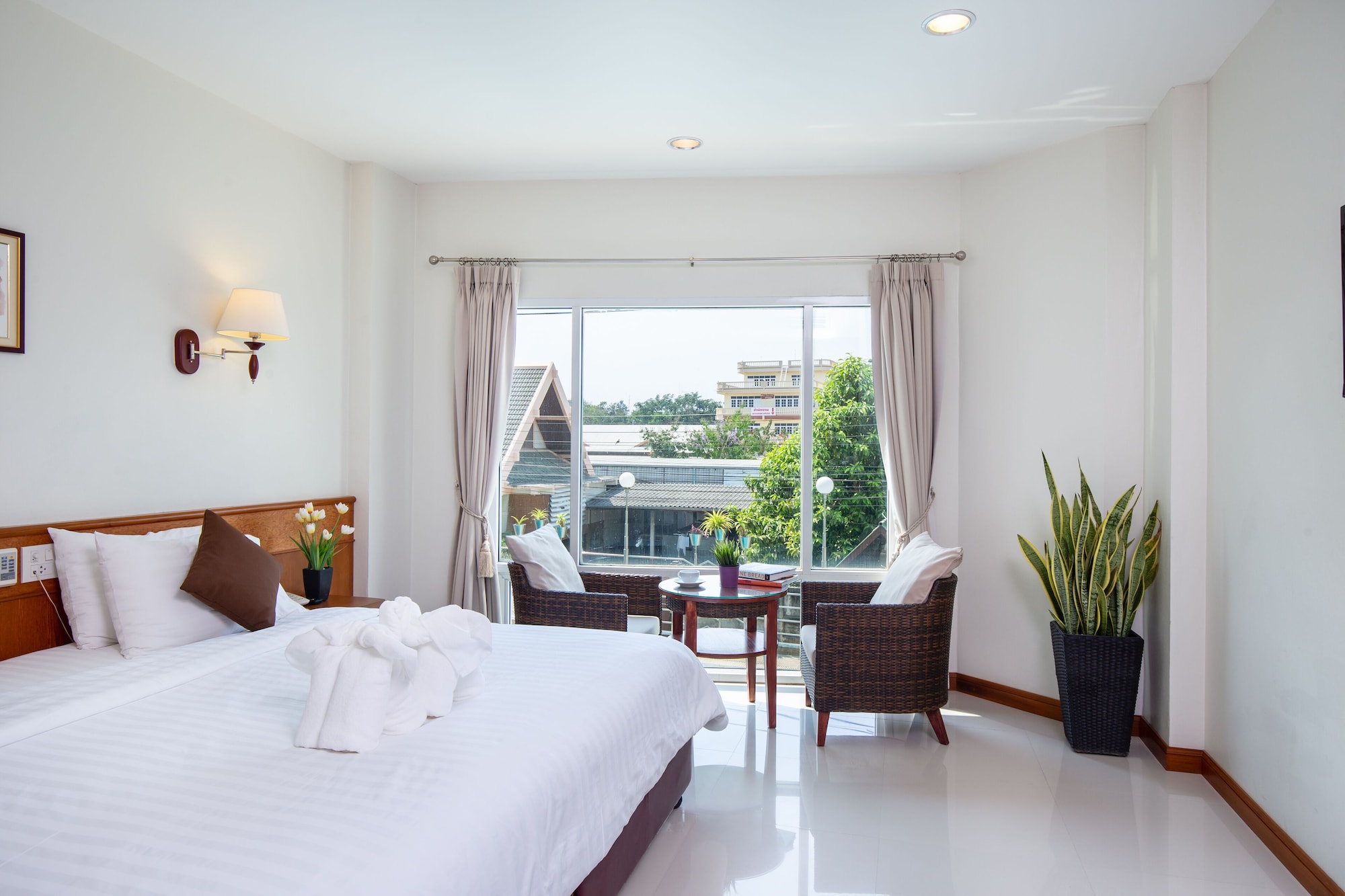 SUPERIOR, DOUBLE BED
