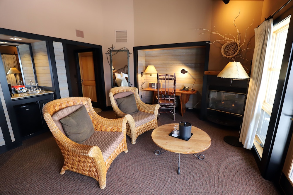 Sun Mountain Lodge 51/82