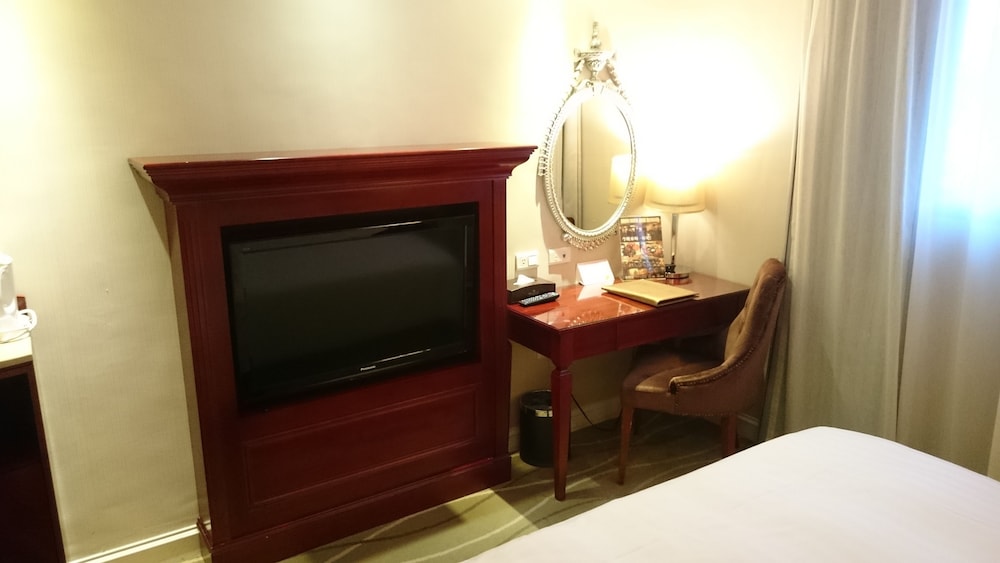 MRT Hotel 46/59