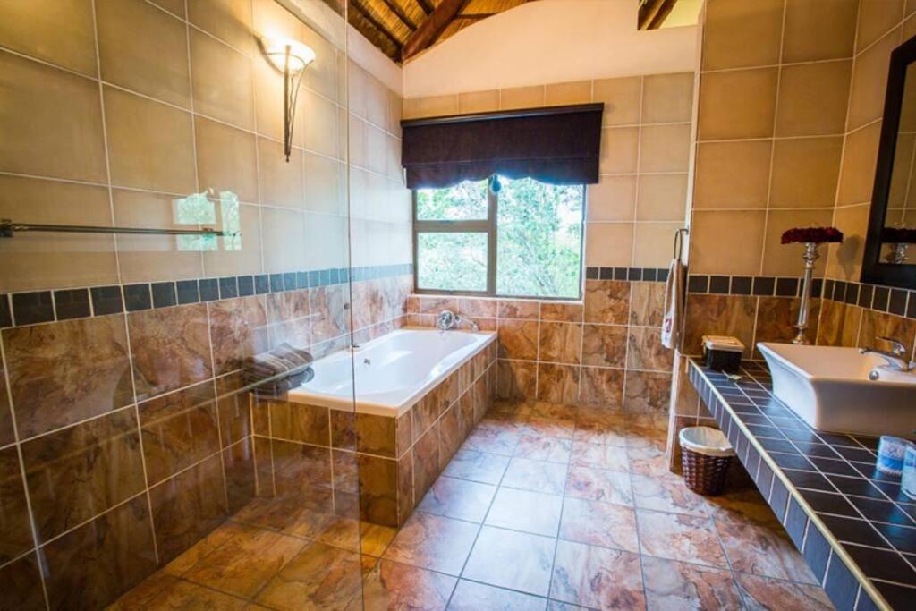 Eden Safari Country House 32/33