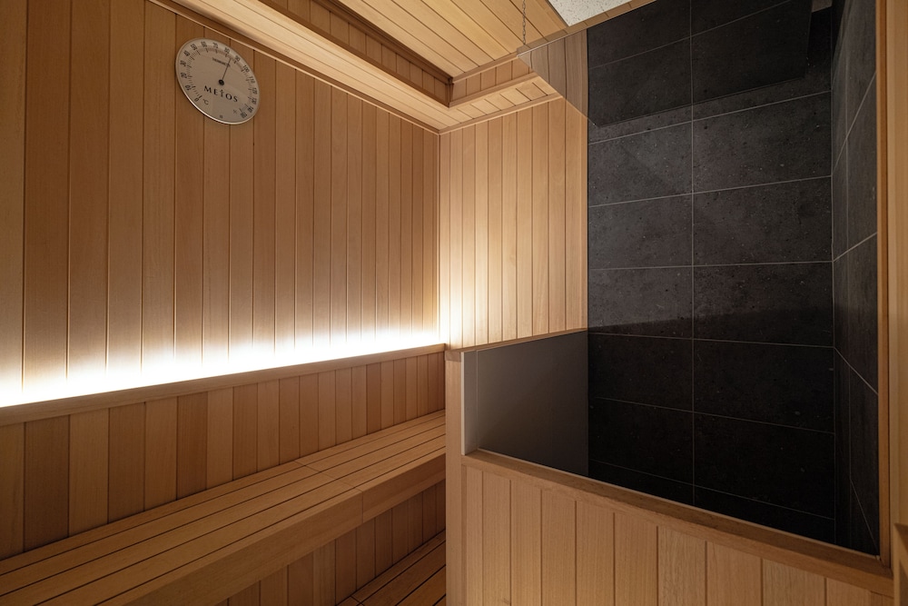 Nozo Hotel 25/50