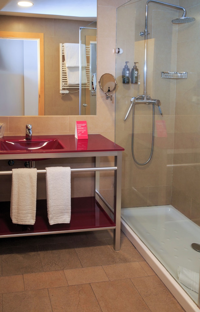 Ramada by Wyndham Madrid Getafe 50/50