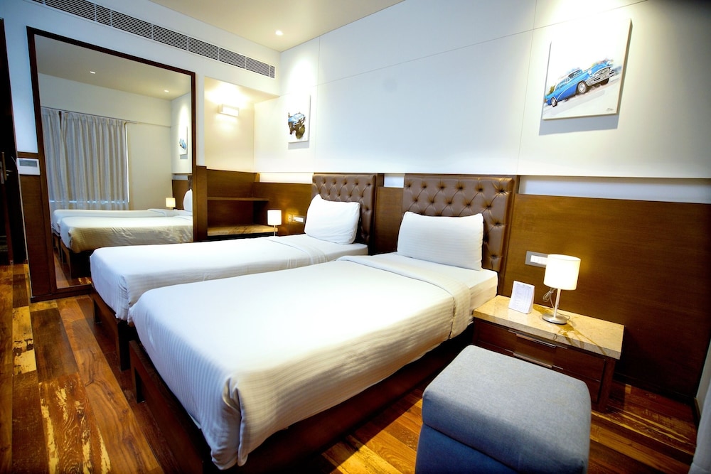 Hotel De Nada 22/43