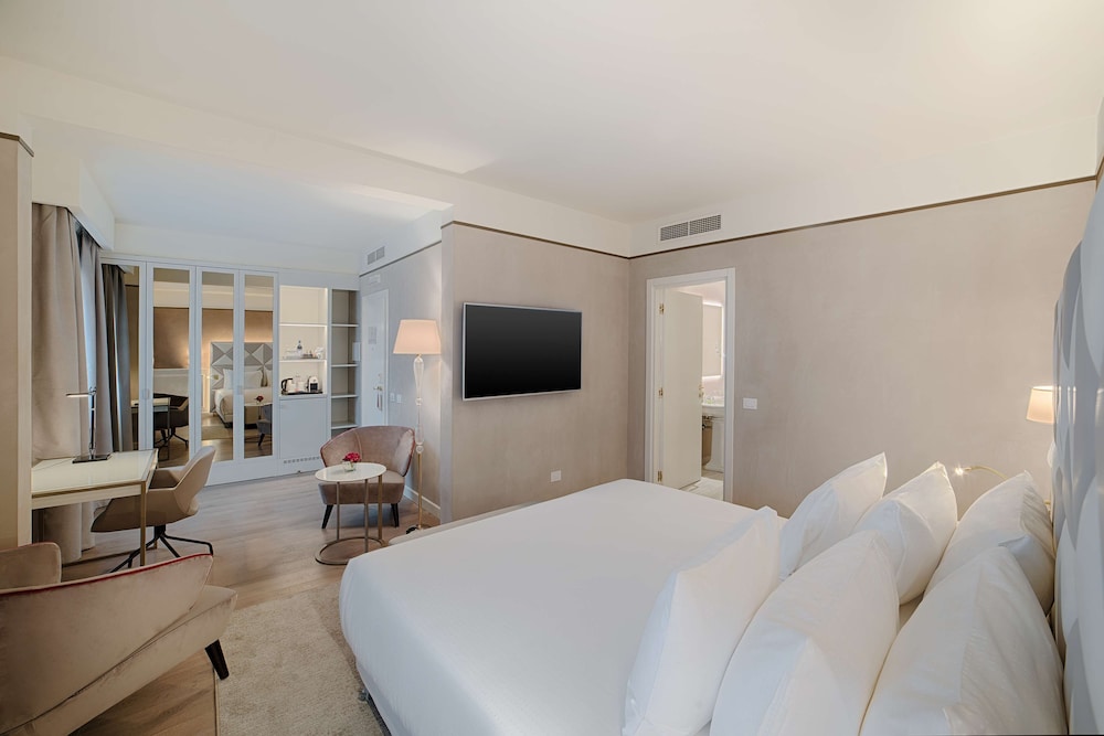 جناح جونيور، NH Collection Palazzo Verona 2/5
