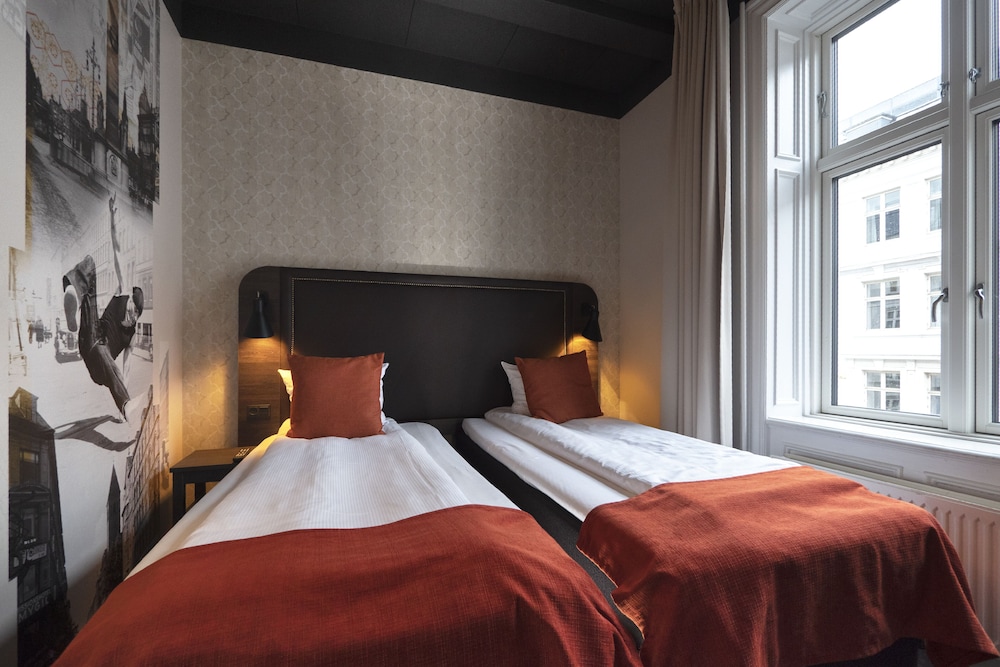 Hotel Mayfair 15/67
