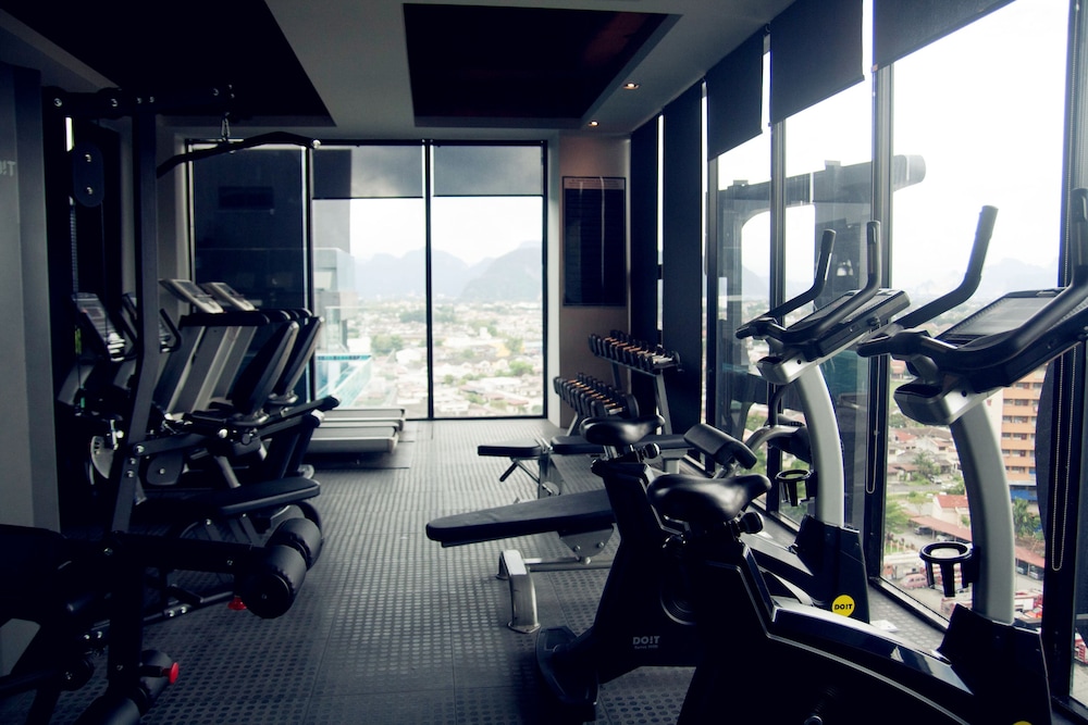 M Roof Hotel & Residences 37/53