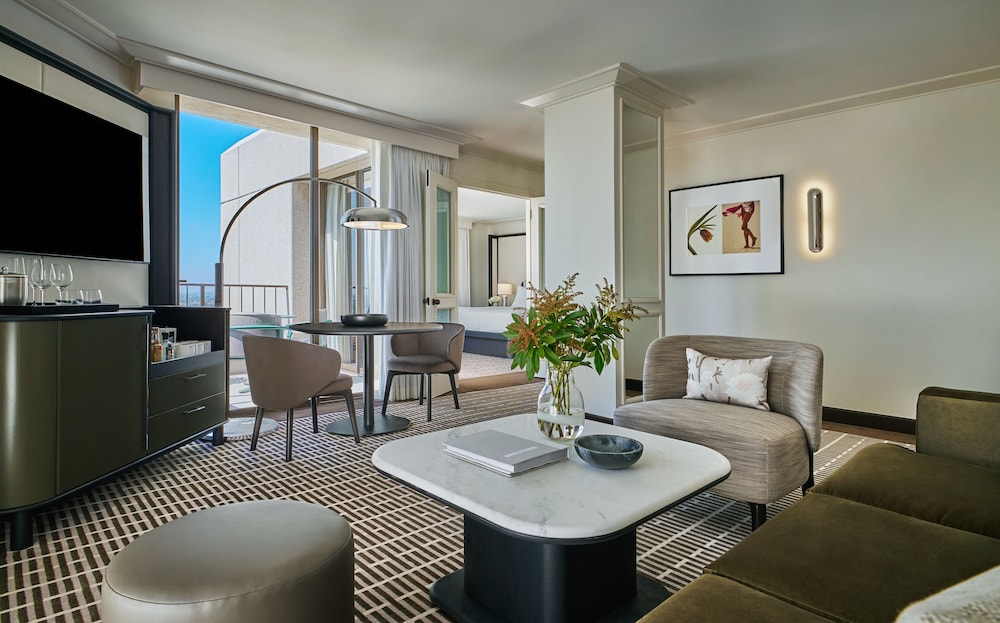 Pendry Newport Beach 46/64