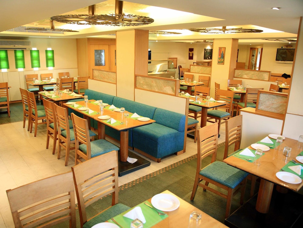 HARRISONS HOTEL 24/31