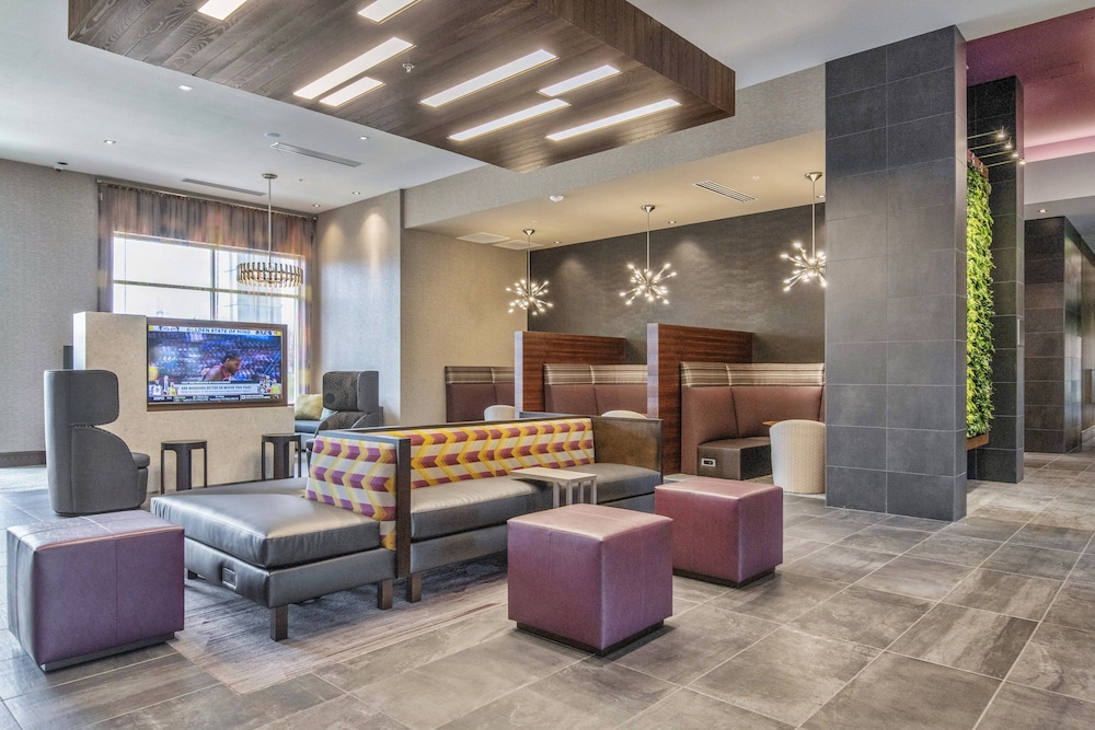 Courtyard By Marriott Raleigh Cary/Parkside Town Commons 33/52