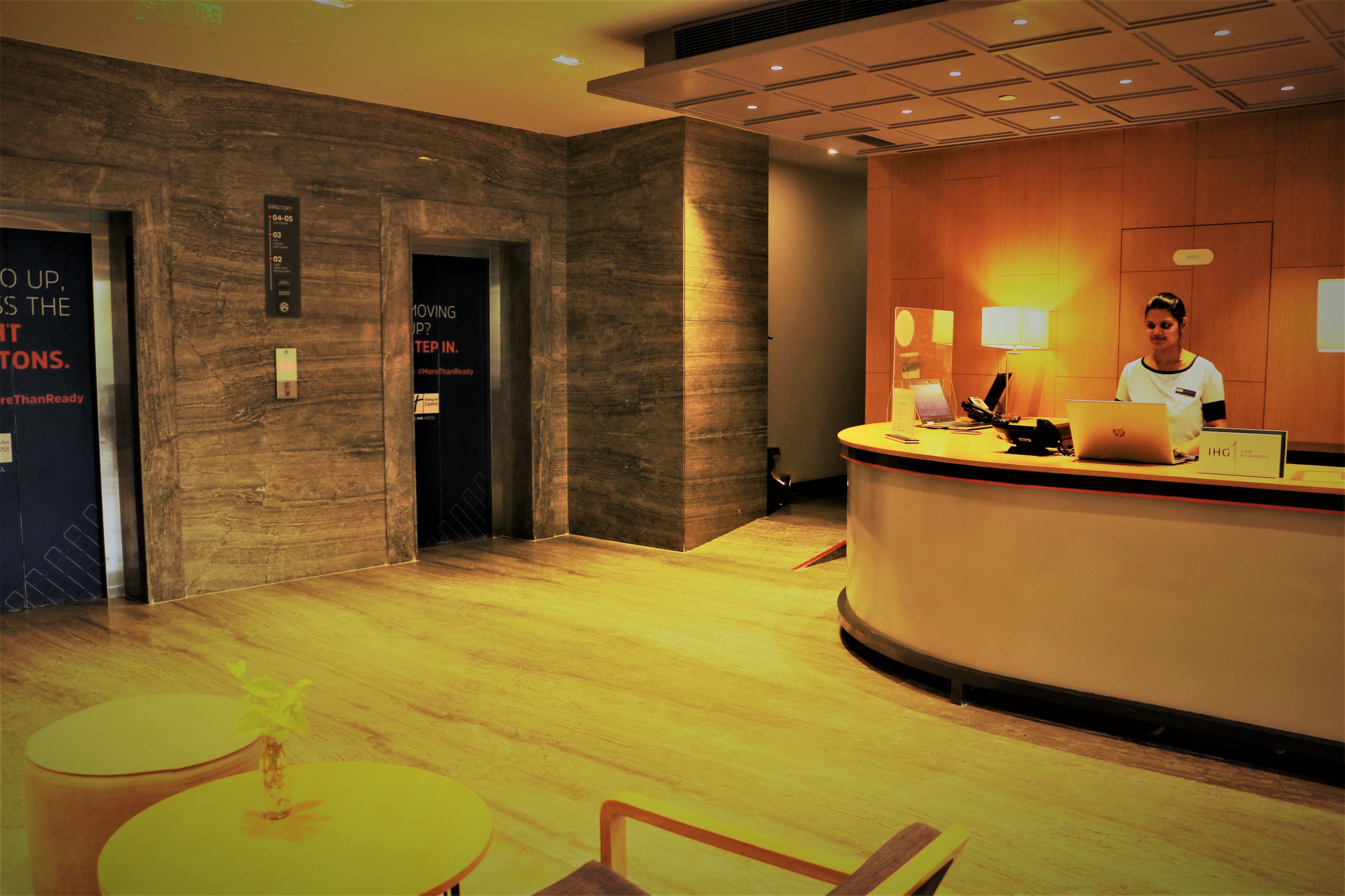 Holiday Inn Express Hyderabad Banjara Hills 10/50