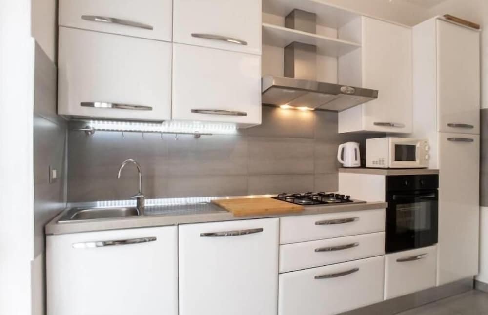 Suzzani Apartment 7/7