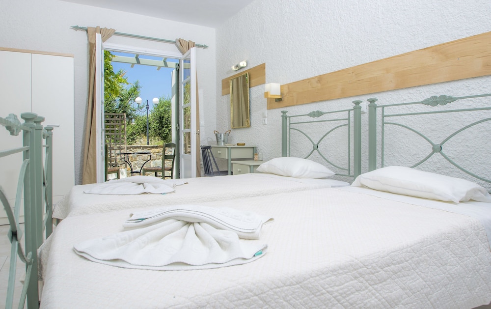 SYROS INN 5/29