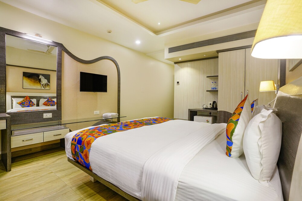 Prestige Hotel 29/50