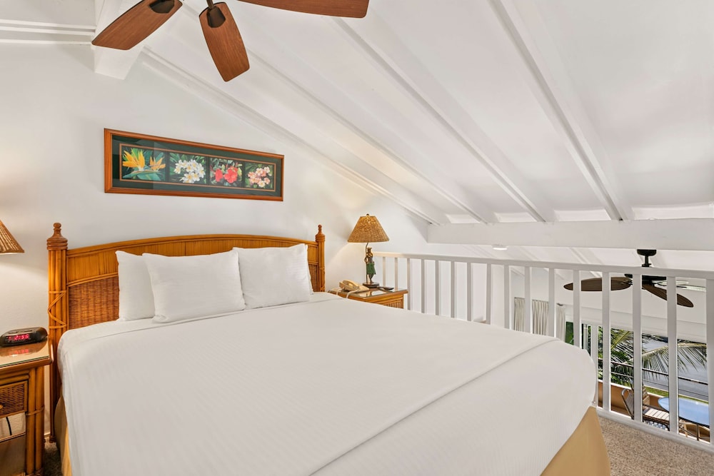DELUXE, DOUBLE BED, GARDEN VIEW