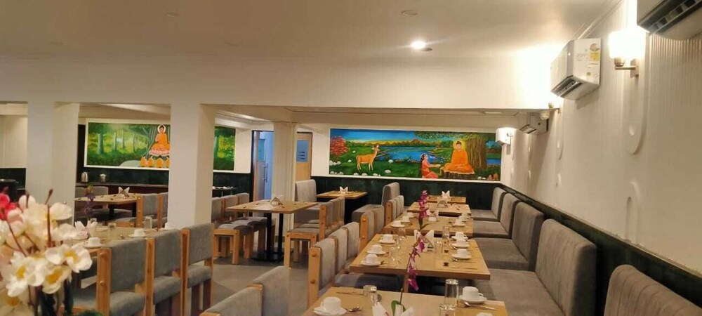 Hotel Sujata 43/64