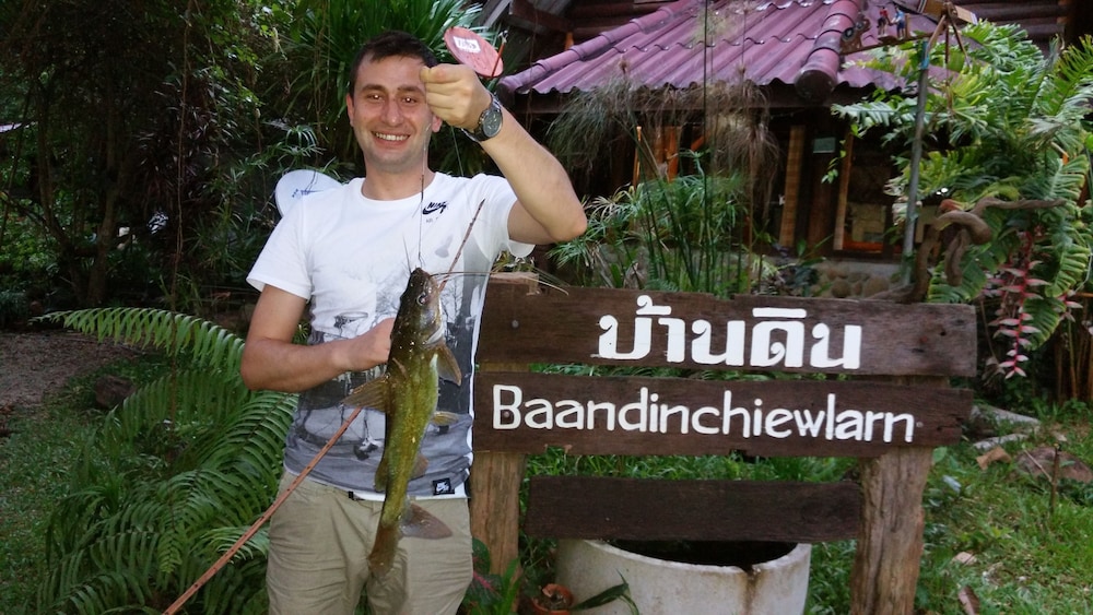 Baandin Chiewlarn Resort 63/68