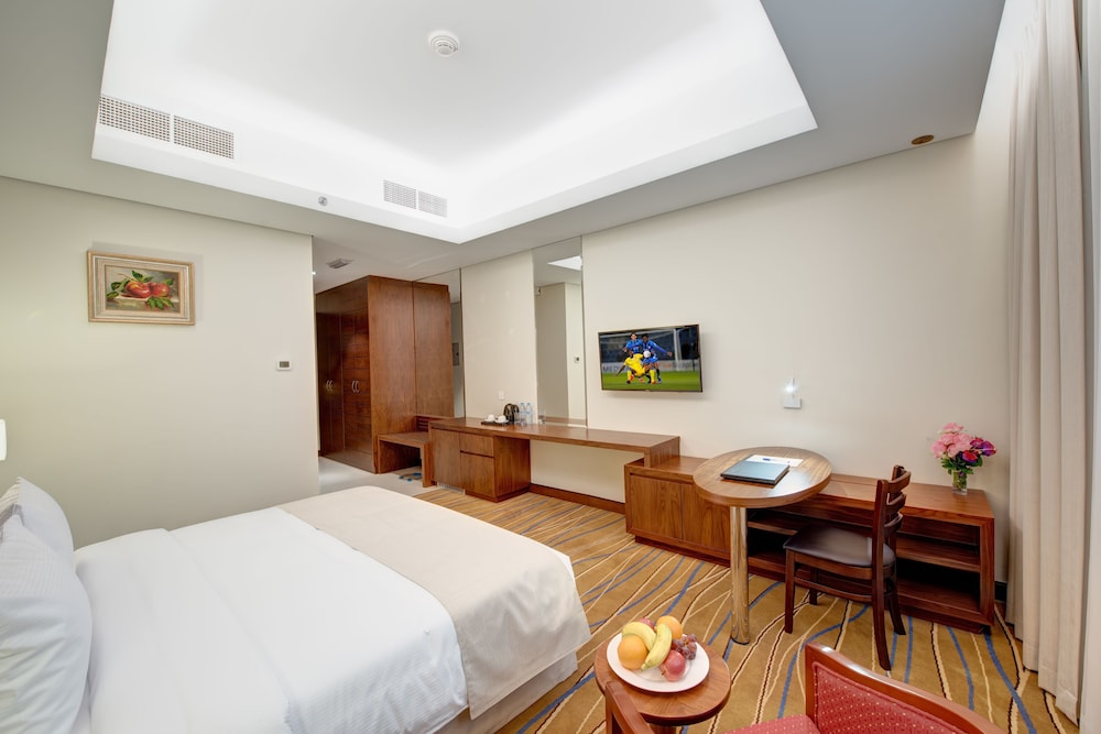 DELUXE, DOUBLE BED