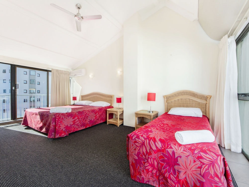 BEST WESTERN BROADBEACH TRAVEL INN APARTMENTS 24/70