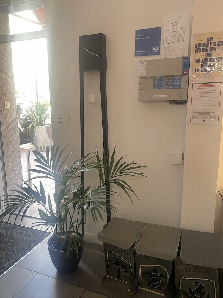HOTEL ANNA LIVIA 46/56