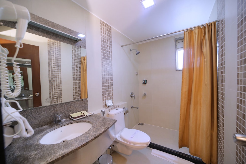 Amantra Comfort Hotel 48/50