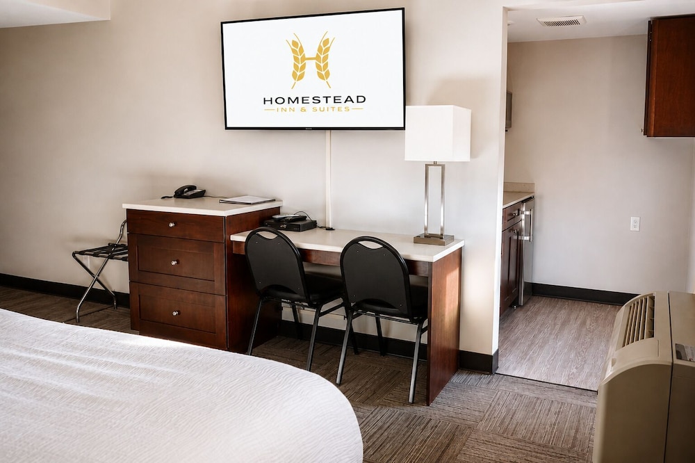 Homestead Inn & Suites 29/44