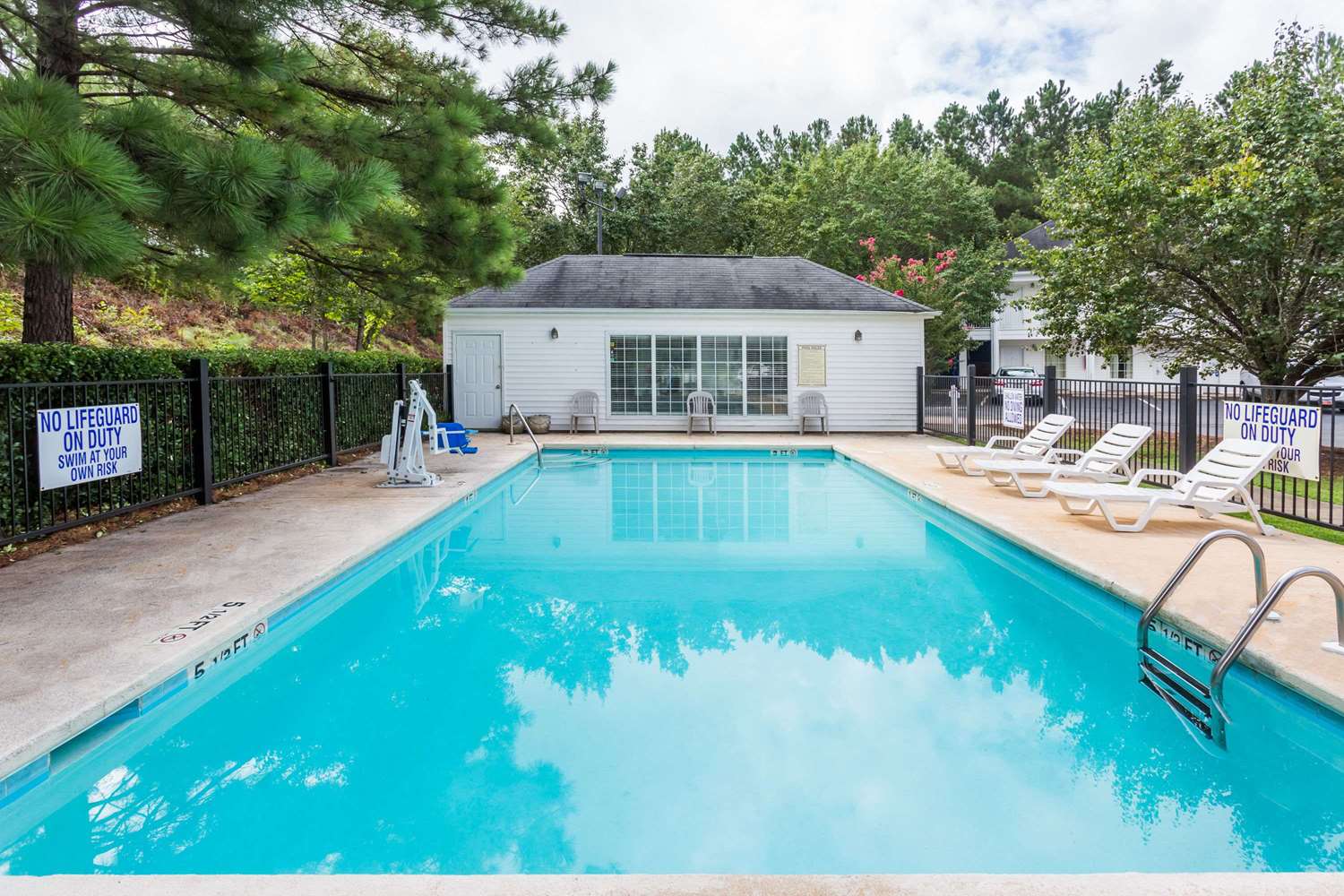 Baymont By Wyndham Greenwood 35/39