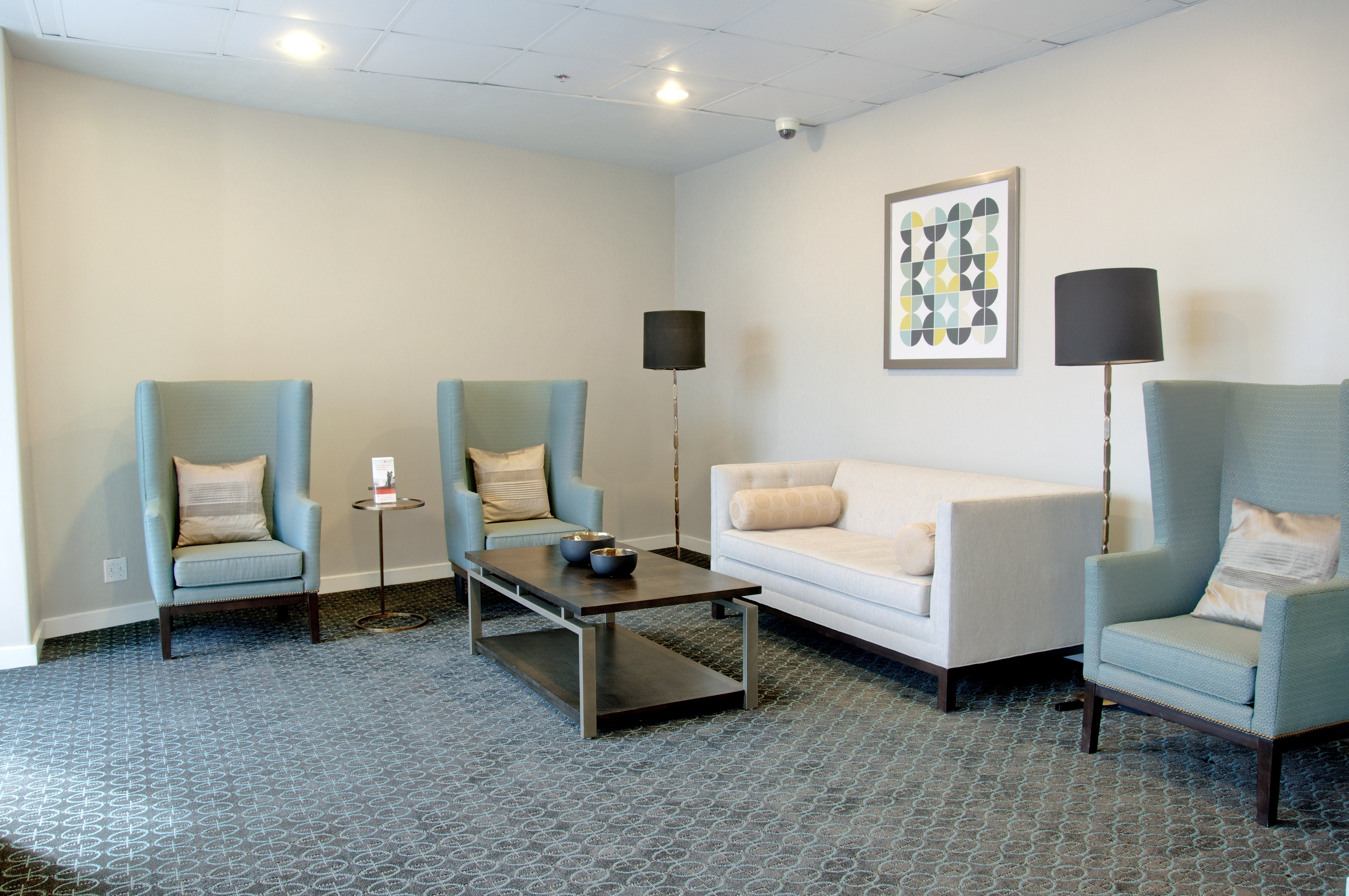 HOLIDAY INN VICTORVILLE 50/77