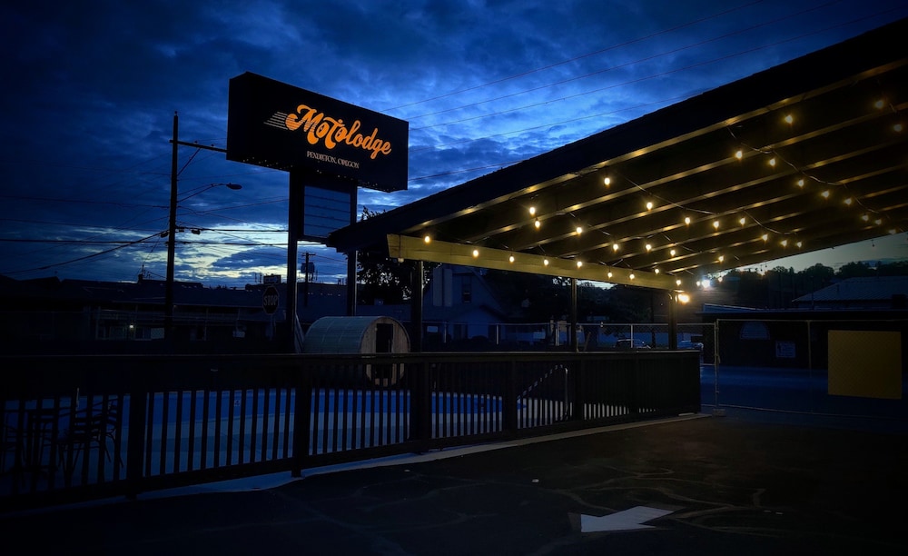 KNIGHTS INN PENDLETON(FORMERLY TRAVELERS INN) 2/28