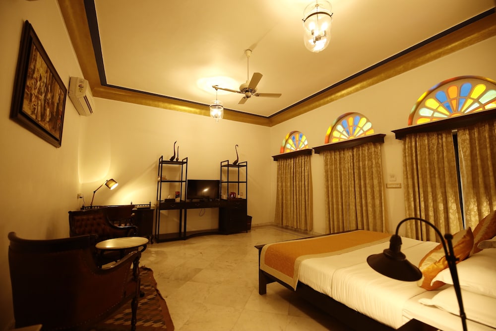 NARAIN NIWAS PALACE 16/49
