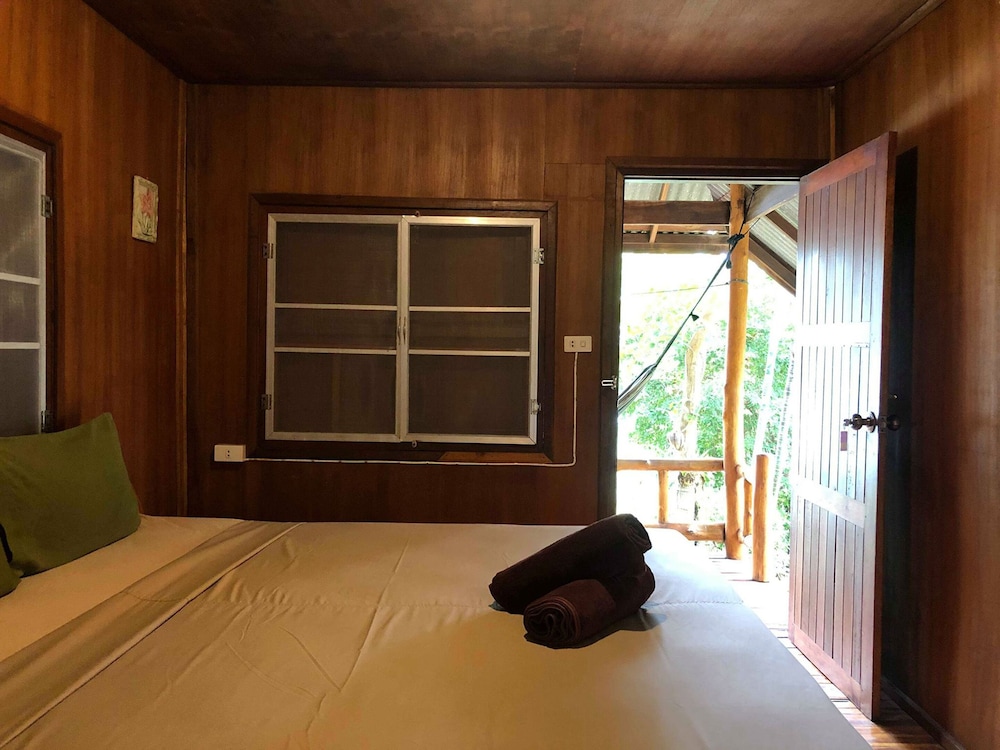Bounty Resort 48/74