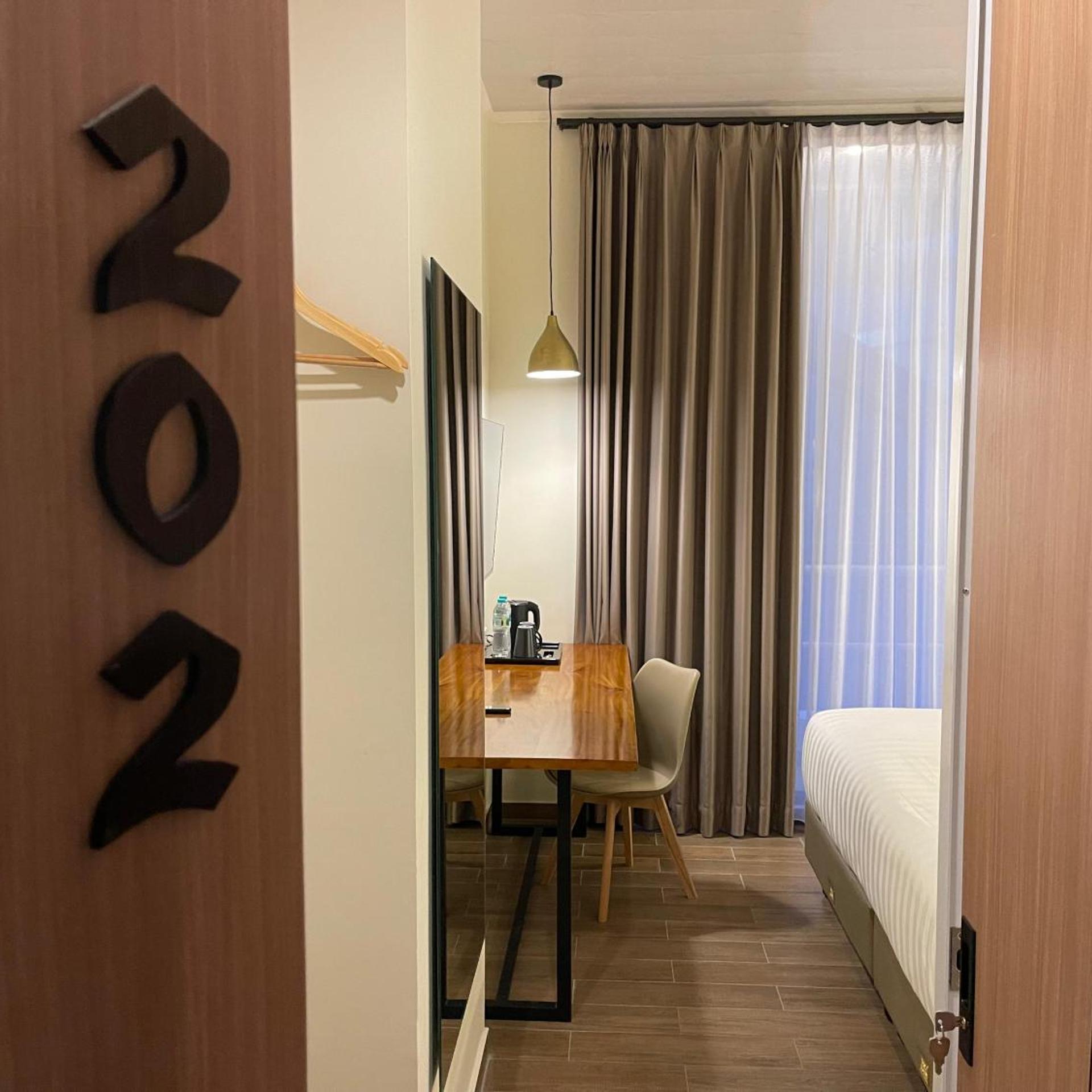 Azana Essence Sanggabuana Villa Bogor 10/21