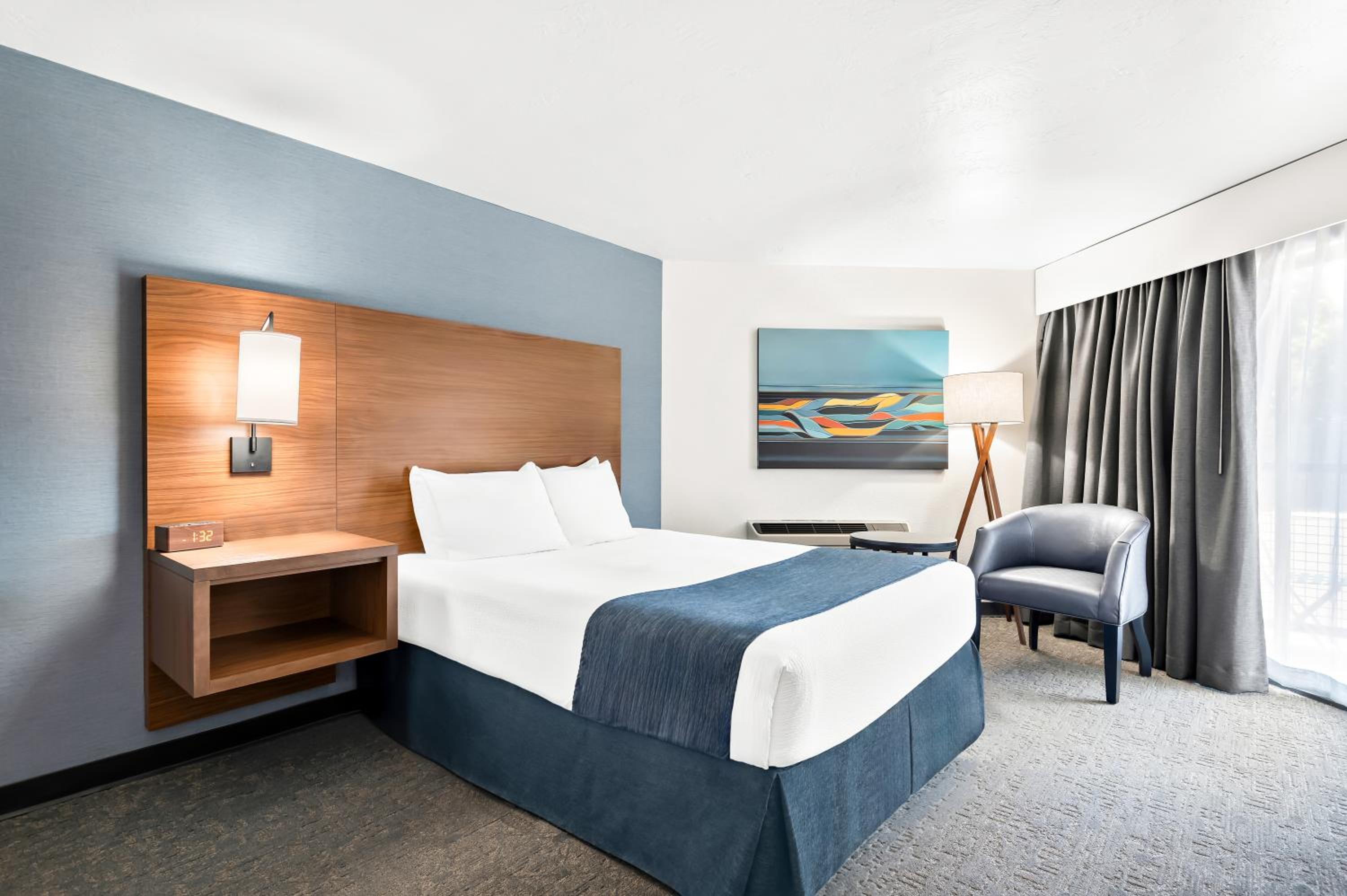 Franklin, Standard, Queen Bed