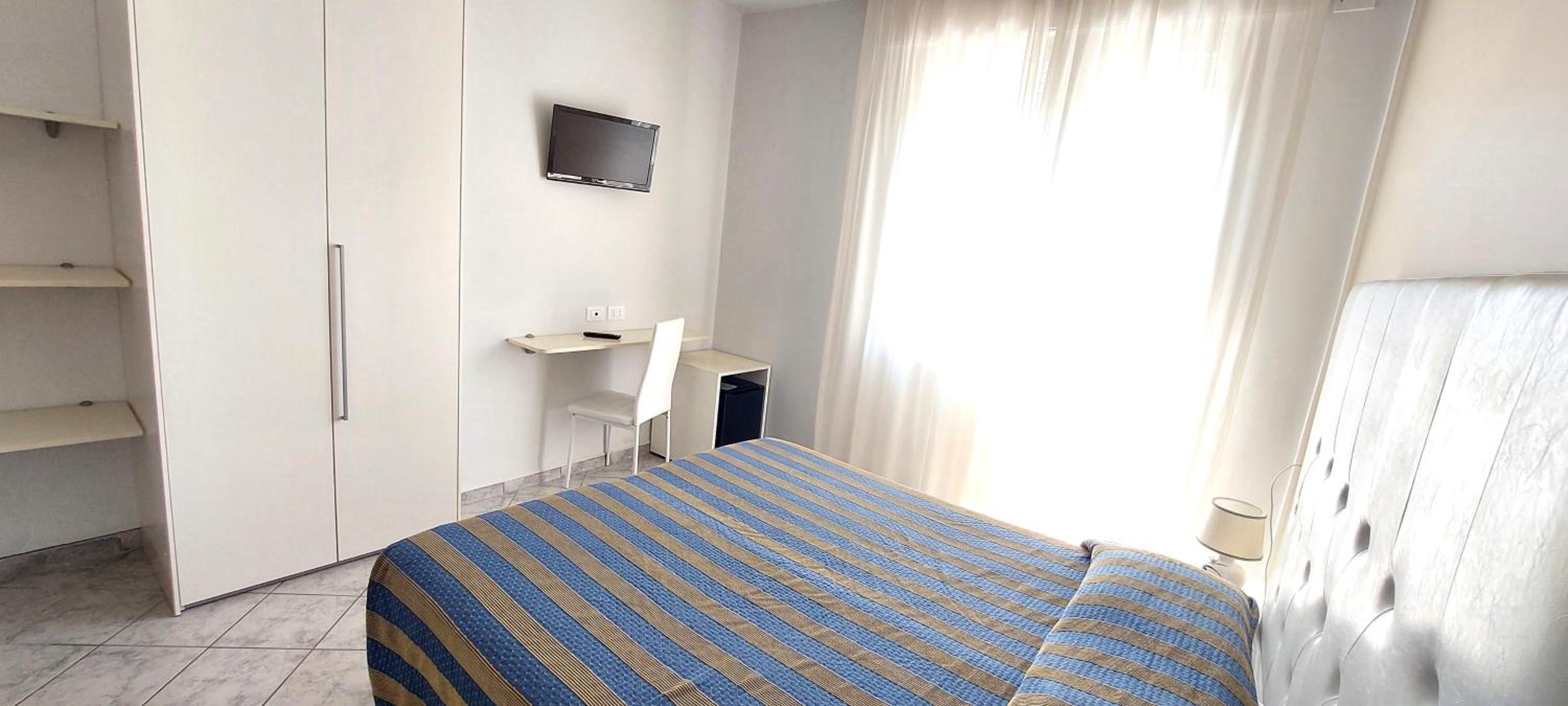 Room, Double or Twin Bed, Side Sea View، Hotel Vina Del Mar Pineta 6/9