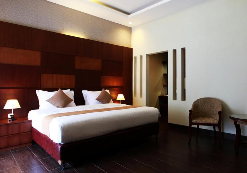 Green Tropical Village Hotel Resort 25/61