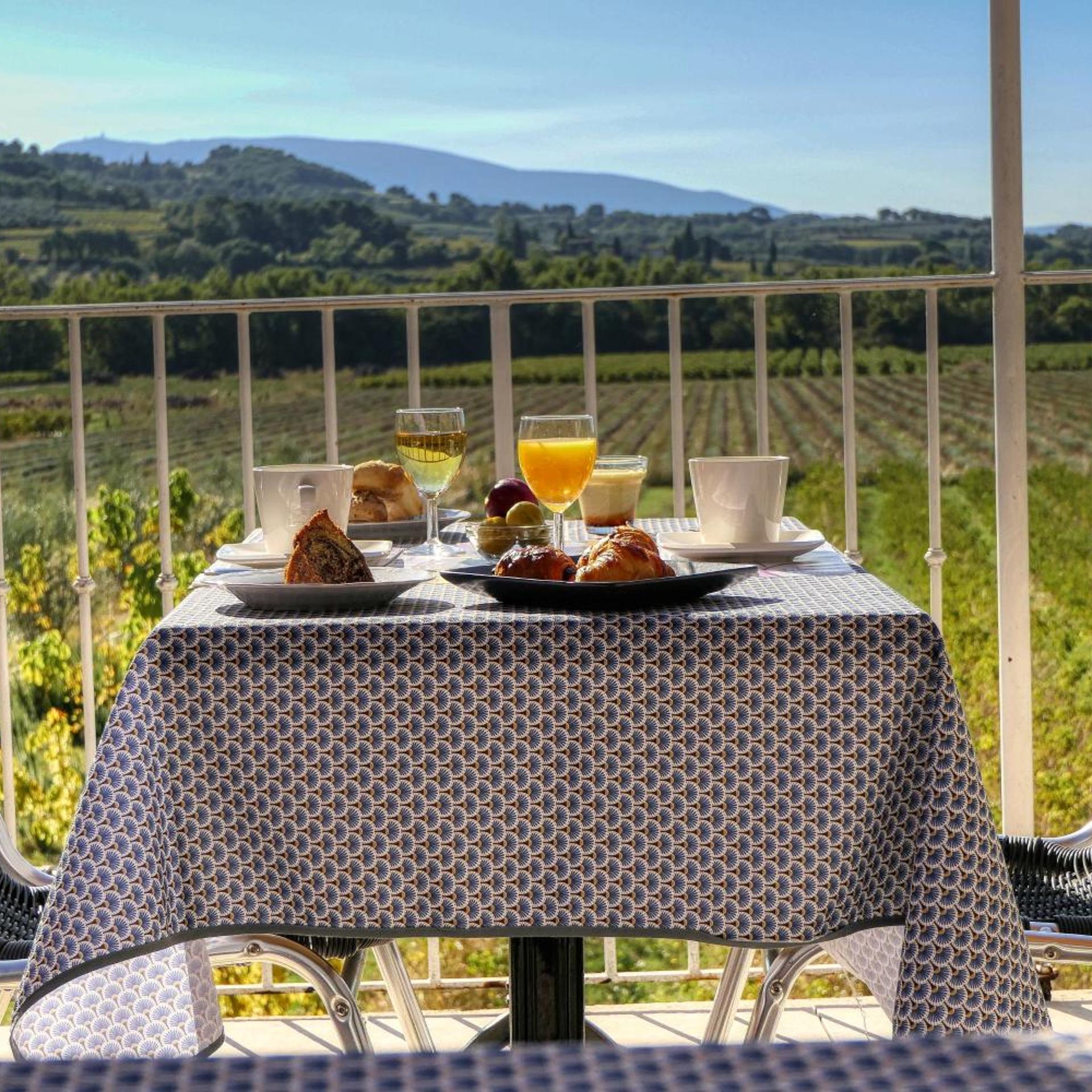 Hotel La Bastide Des Monges 37/50