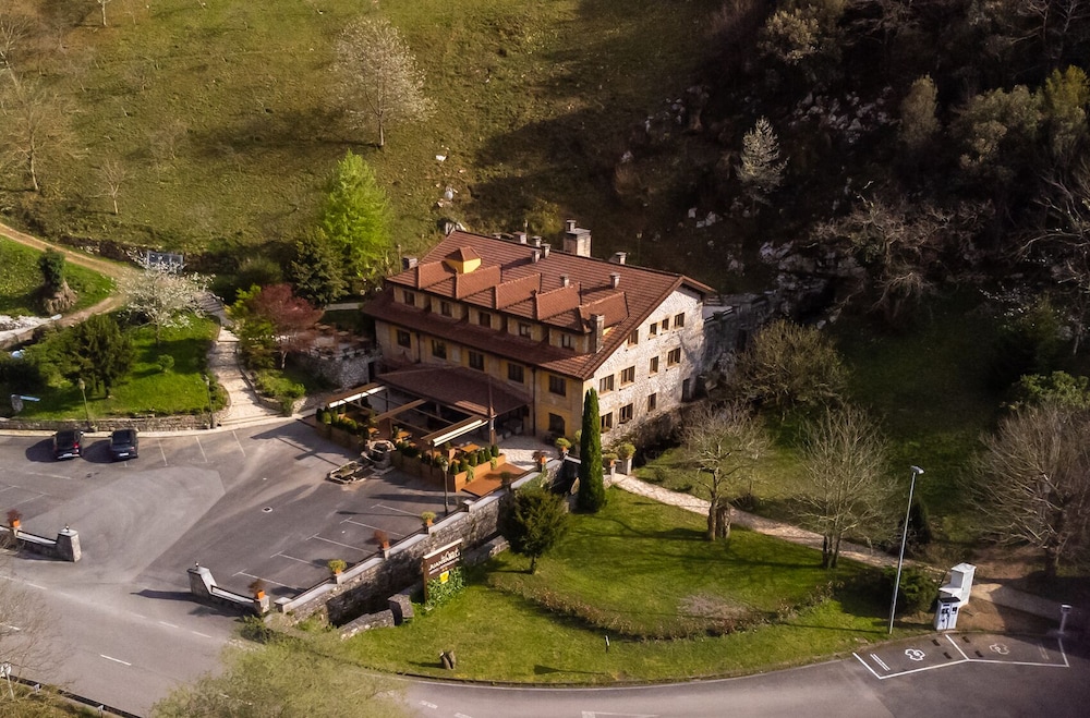 HOTEL LA CASA DE JUANSABELI 3/50
