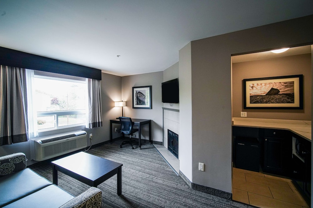 Best Western Plus Chocolate Lake Hotel 47/80
