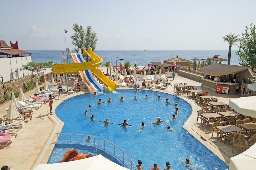 Club Hotel Sunbel 32/49