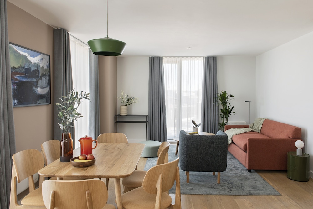 Cove Paradise Street 47/63