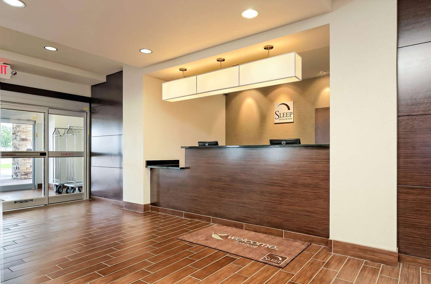Sleep Inn & Suites Fort Scott 8/41