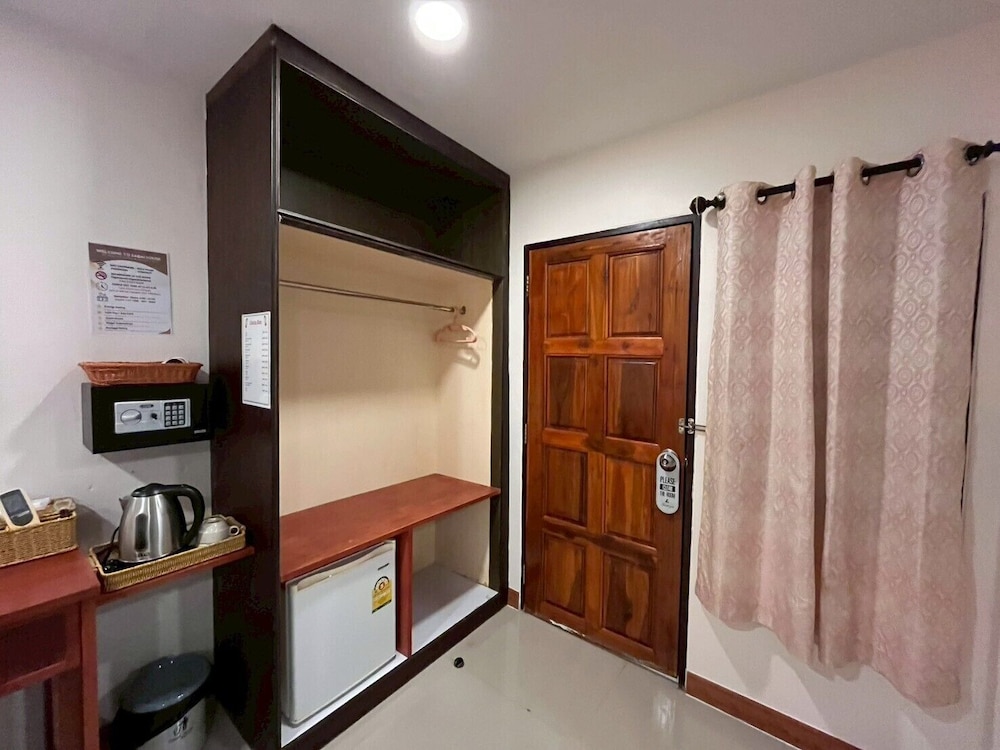 Sabai House 8/39