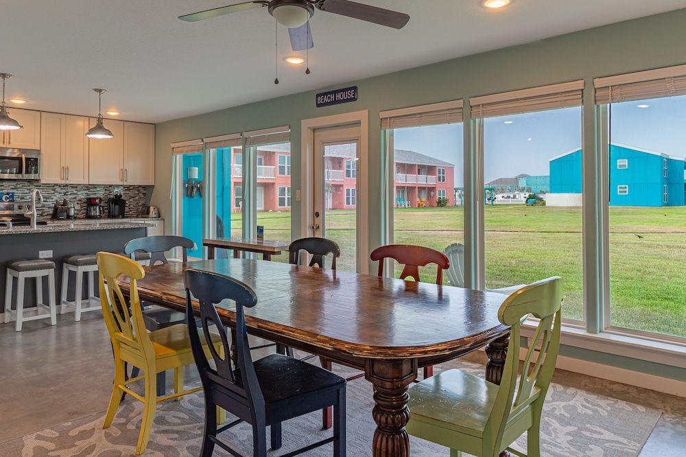 Executive Keys Condominiums on the Beach 46/66