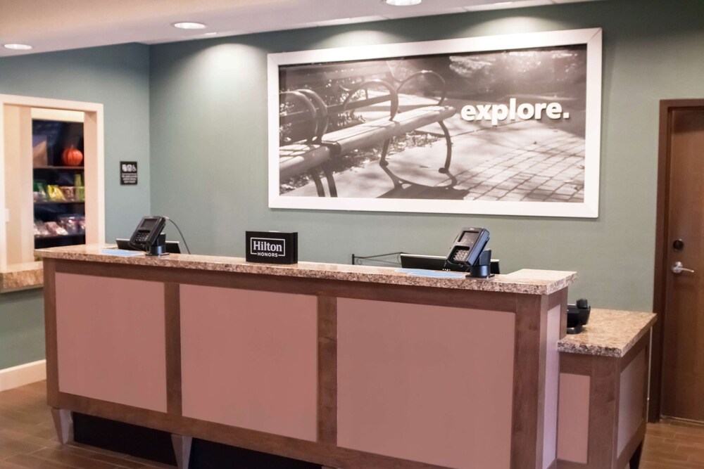 Hampton Inn And Suites Dallas Frisco North Fieldhouse Us Tx 8/38