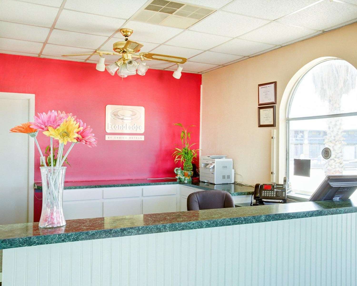 Econo Lodge Temple, TX 4/31