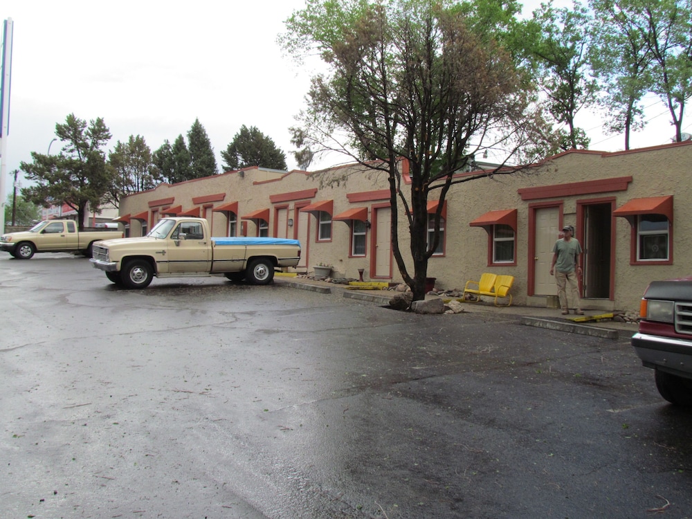 True North Motel 45/57