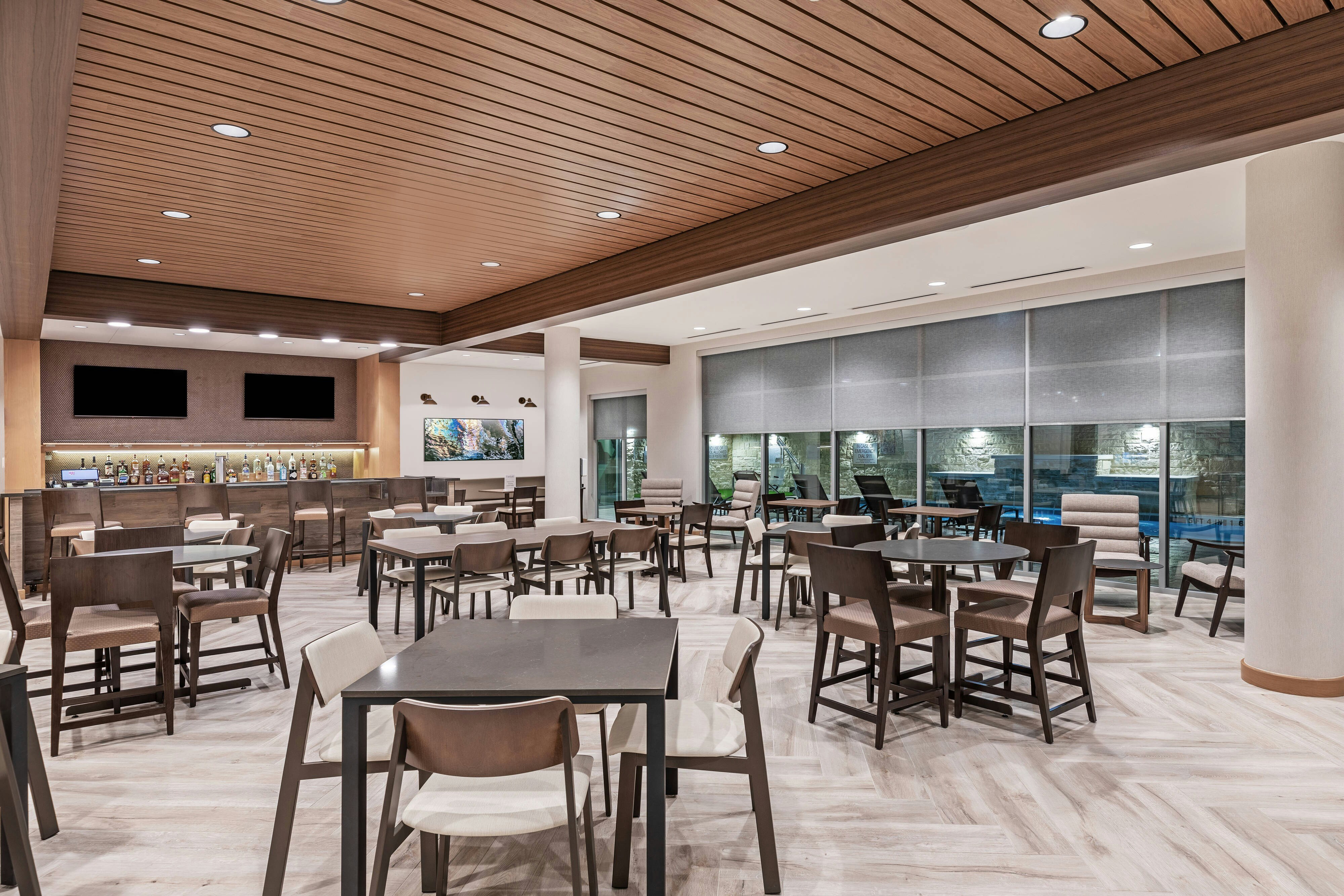 Fairfield Inn & Suites Houston Memorial City Area 13/20
