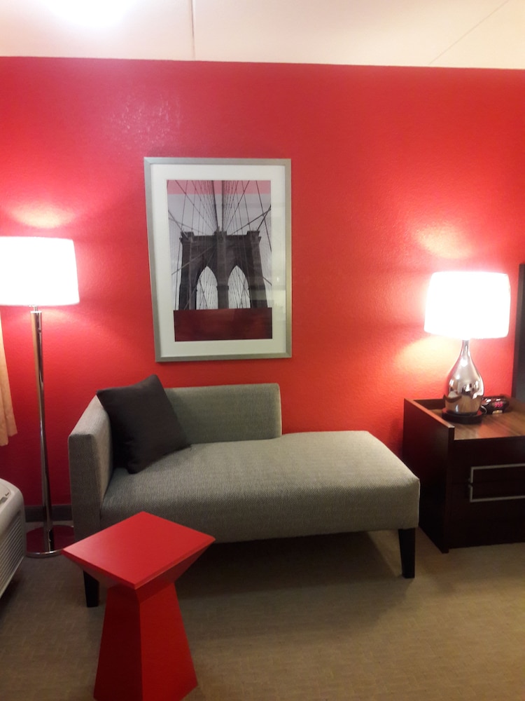 Ramada by Wyndham Albuquerque Airport 27/52